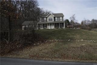 2329 Apple St, Bethlehem, PA 18015-5905