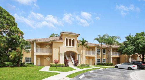 8000 Carnoustie Pl, Fort Pierce FL  34986-3318 exterior