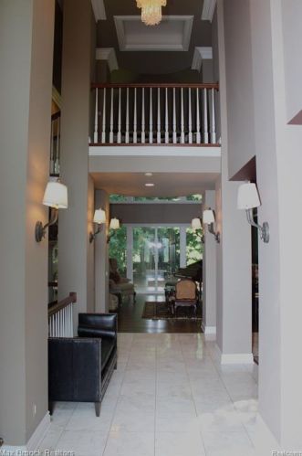 3586 Walnut Brk Dr, Rochester MI 48309-4065 exterior