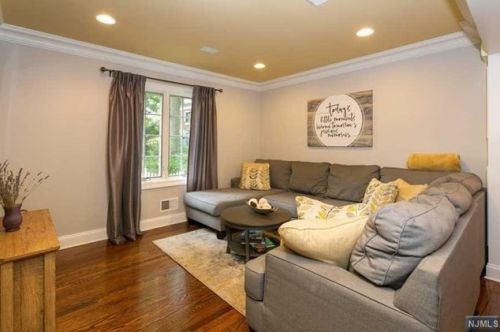 86 Lexington Ave, Cresskill NJ  07626-1216 exterior