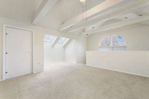 400 Noble St, Pittsburgh PA 15215-2638 exterior