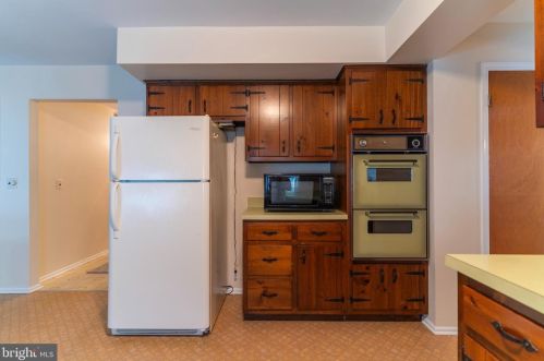 342 George Dye Rd, Trenton NJ 08691-3311 exterior