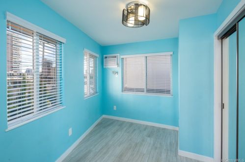 1510 Emerson St, Honolulu HI exterior