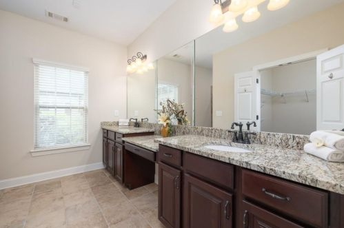 11112 Brookhavenclub Dr, Duluth GA 30097-1818 exterior