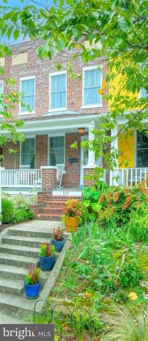 117 Peyton St, Alexandria VA 22314-2723 exterior