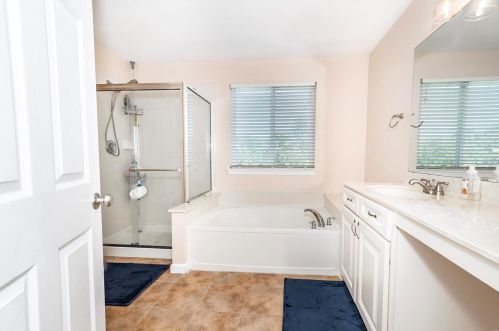 6066 Southcrest Way, Saint Louis MO 63129-2380 exterior