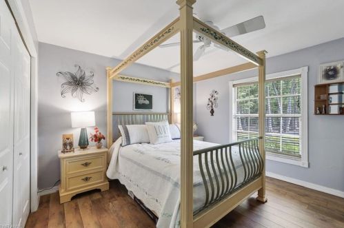 5010 Hawthorn Wood Way, Naples FL 34116-5021 exterior