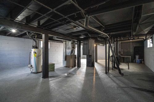 1270 43rd St, Milwaukee WI  53208-2721 exterior