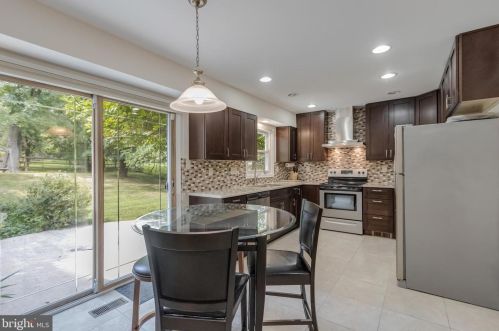 13824 Rippling Brk Dr, Silver Spring MD 20906-2302 exterior