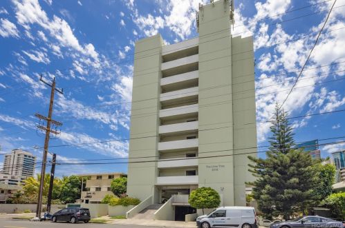 2015 Lime St, Honolulu HI 96826-3970 exterior