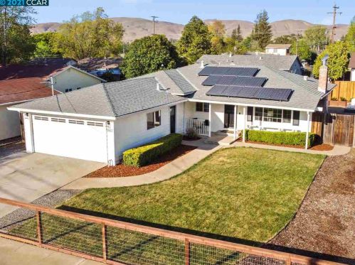 5507 Alaska Dr, Concord CA  94521-4009 exterior