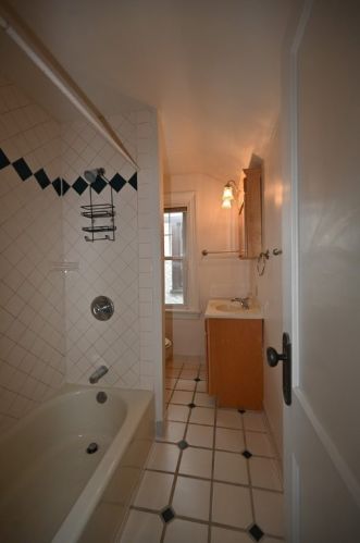 1122 King Ave, Pittsburgh PA 15206-1436 exterior