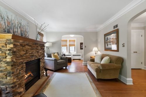 4823 Bartlett Ave, Milwaukee, WI 53217-6017