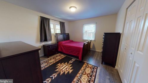 7500 Fordson Rd, Alexandria VA 22306-2222 exterior