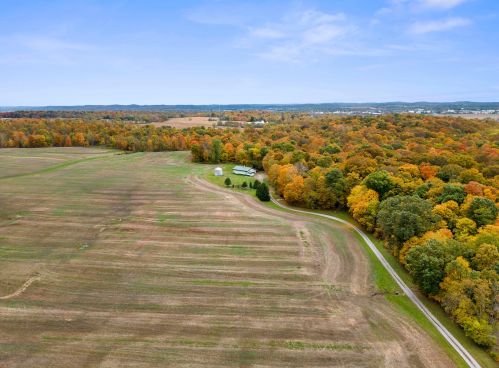 6765 Lancaster Rd, Hebron, OH 43025-9595