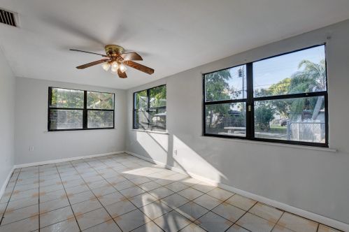 113 Atlantic Dr, Boynton Beach FL 33435-1612 exterior