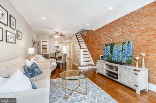 1529 Clarion St, Philadelphia PA  19147-6209 exterior