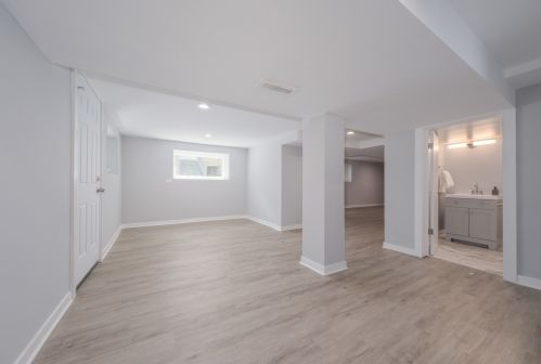 10133 Perry Ave, Chicago IL 60628-3428 exterior