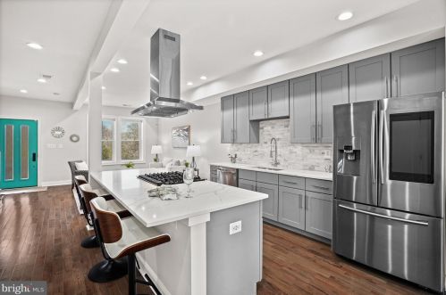 3210 Park Pl, Washington DC  20010-2529 exterior