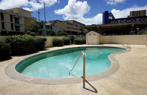 2977 Ala Ilima St, Honolulu HI  96818-2559 exterior