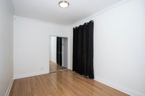 7659 Indiana Ave, Chicago IL 60619-2330 exterior