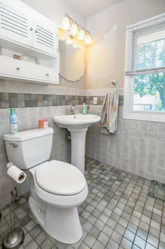 5411 Ohio Ave, Milwaukee WI 53219-4453 exterior