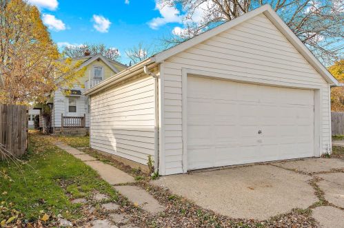 5564 40th St, Milwaukee WI  53209-4620 exterior