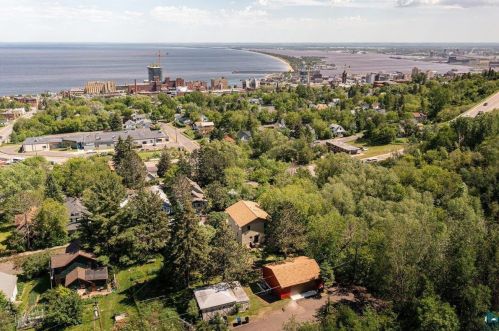 501 11 St, Duluth MN 55805-1319 exterior