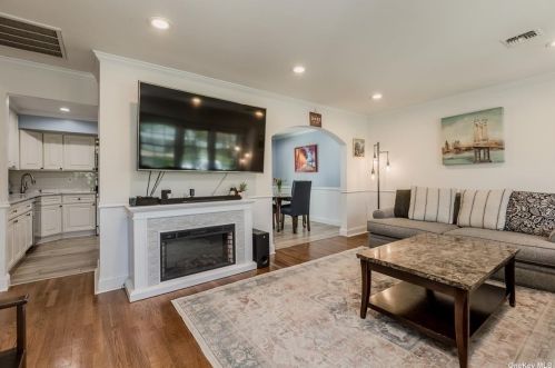 65 Elder Dr, Commack NY  11725-2309 exterior