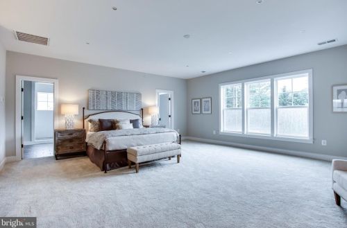 1978 Kirby Rd, Mc Lean VA 22101-5326 exterior