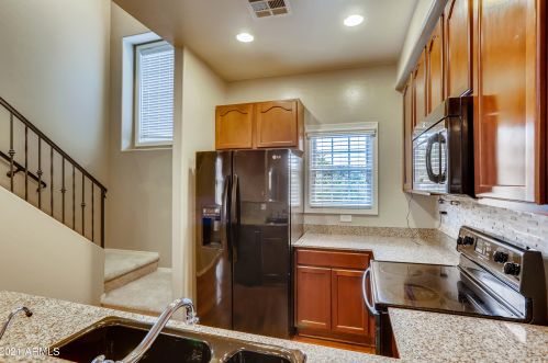 5706 21st Ter, Phoenix AZ 85040-3441 exterior