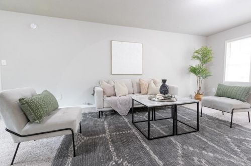 2957 Eleanor Ter, Atlanta GA  30318-6078 exterior