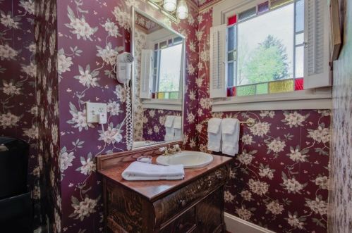 626 4th St, Stillwater MN 55082-4827 exterior