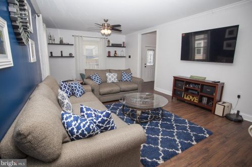 26 Ridgeway Ave, Manor PA 19036-1923 exterior