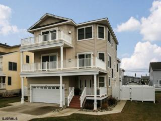 104 20th St, Brigantine City, NJ 08203-2030