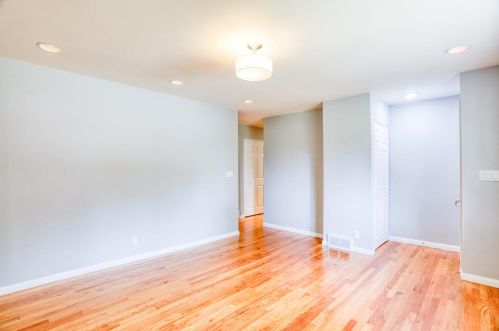 1923 19th Ct, Milwaukee, WI 53205-2030