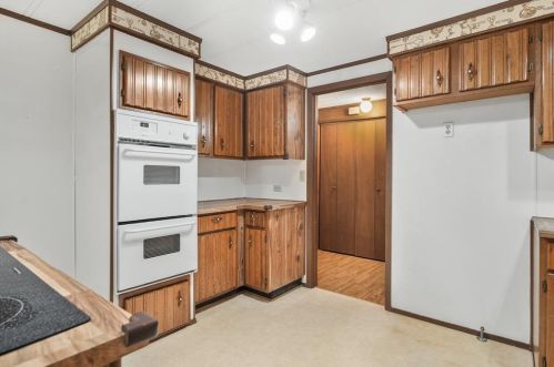 5116 Avispa Way, Austin TX 78738-7602 exterior