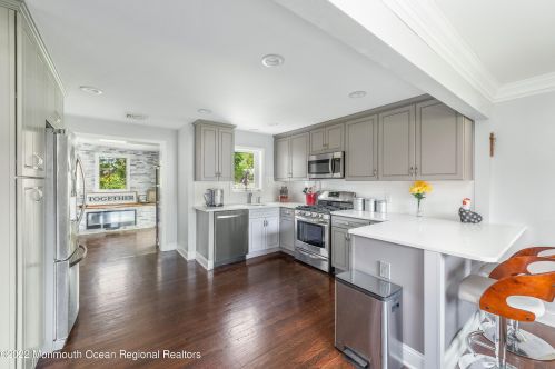 246 Eastham Rd, Point Pleasant Beach NJ 08742-2010 exterior