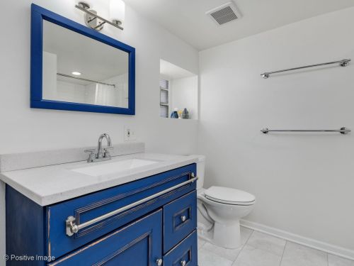 5017 Lawndale Ave, Chicago IL 60659-1103 exterior