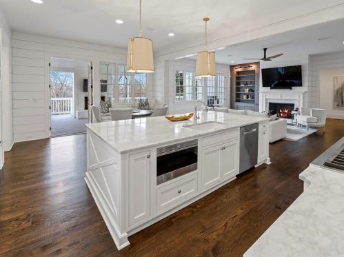 4545 Conway Dr, Atlanta GA 30327-3535 exterior