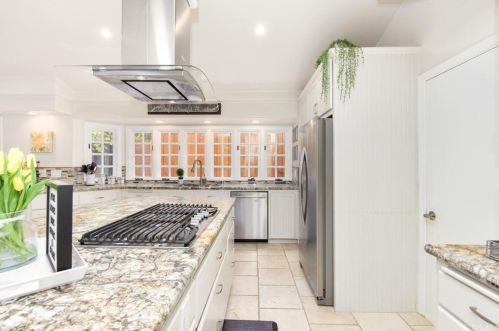 13561 Malena Dr, Tustin CA 92780-1914 exterior