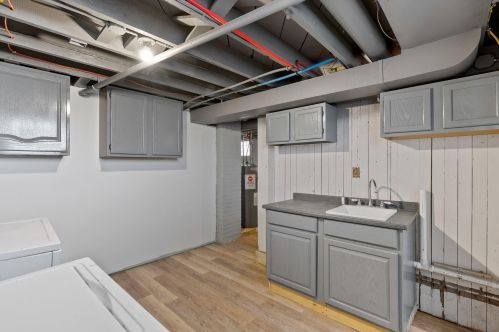 3907 14th St, Milwaukee WI  53206-2906 exterior