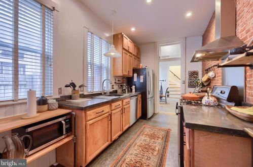 531 King St, Lancaster PA 17602-3011 exterior