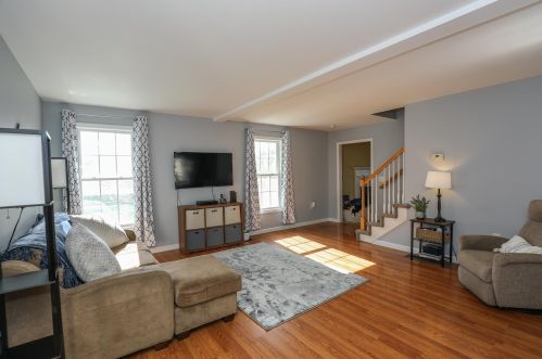 54 Alice Dr, Concord, NH 03303-2031