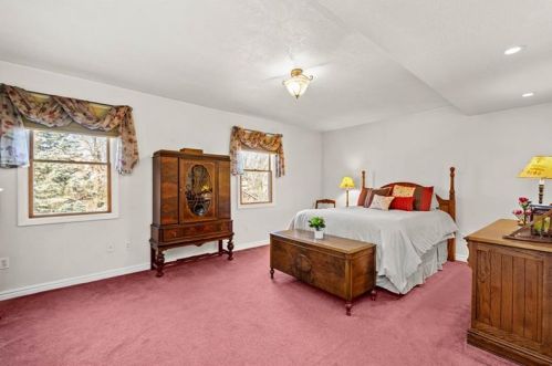 124 Frd St, Pittsburgh PA 15122-4106 exterior