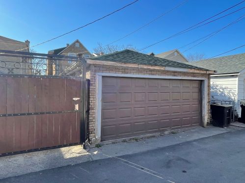 5510 Drummond Pl, Chicago IL 60639-1601 exterior