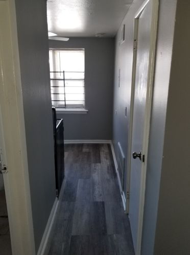 410 109th St, Chicago, IL 60628-3217