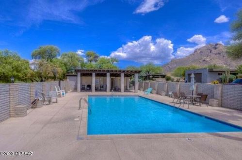 10 Madrid Dr, Tucson AZ  85704-6410 exterior