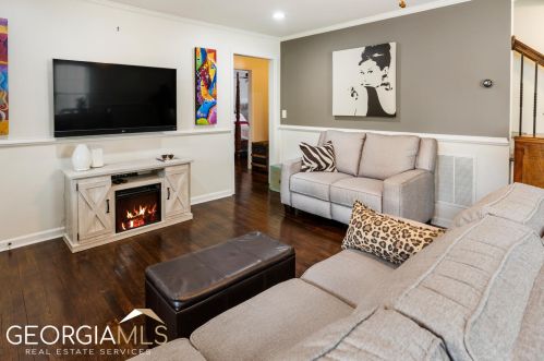 1317 Mercer Ave, Atlanta GA  30344-5010 exterior