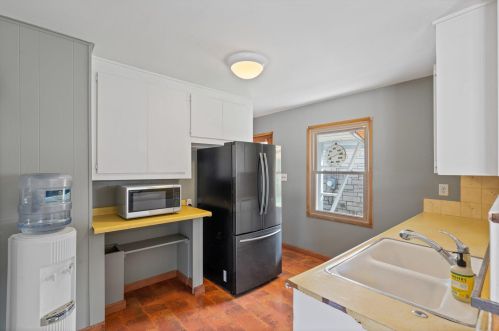 9401 Auer Ave, Milwaukee WI exterior